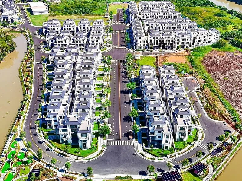 Đủ 'chiêu trò' booking ảo khi bán bất động sản