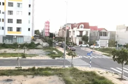 Cần cho thuê dài hạn mặt bằng kinh doanh kết hợp văn phòng làm việc mới tại phan rang