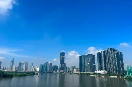 Bất động sản ít bị chi phối bởi các cú sốc ngắn hạn hơn vàng, chứng khoán